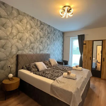 Luxusni Nmnm Essence Nove Mesto na Morave
